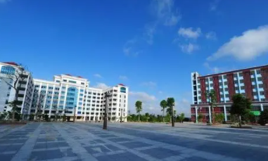 海南外國(guó)語(yǔ)職業(yè)學(xué)院 - 公辦全日制外語(yǔ)類高等職業(yè)院校