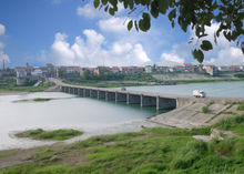 漫水橋 - 建在河流上的簡(jiǎn)易的普通橋
