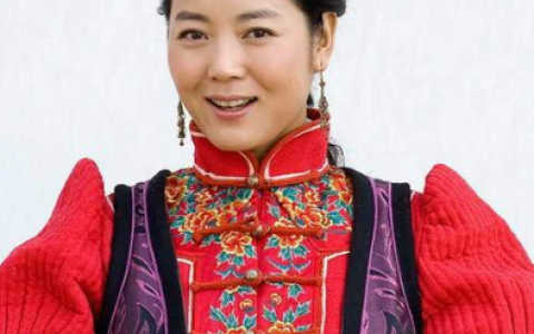 胡楊女人 - 2010年張曉春執(zhí)導的電視劇