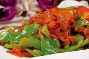 尖椒炒肉 - 辣味家常菜