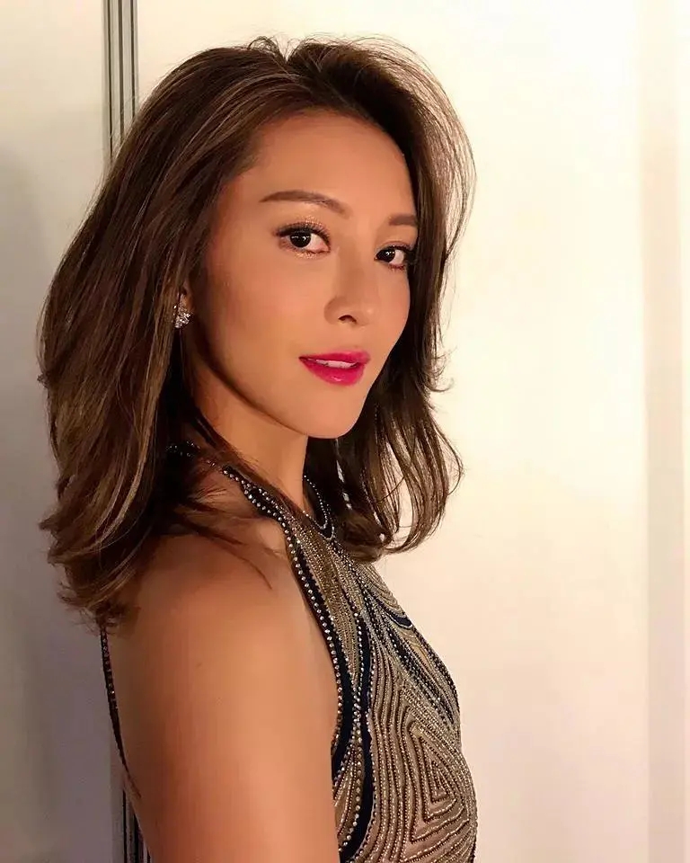 張曦雯 - 中國香港女演員、主持人、模特