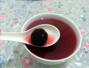 烏梅湯 - 以烏梅為材料的飲品