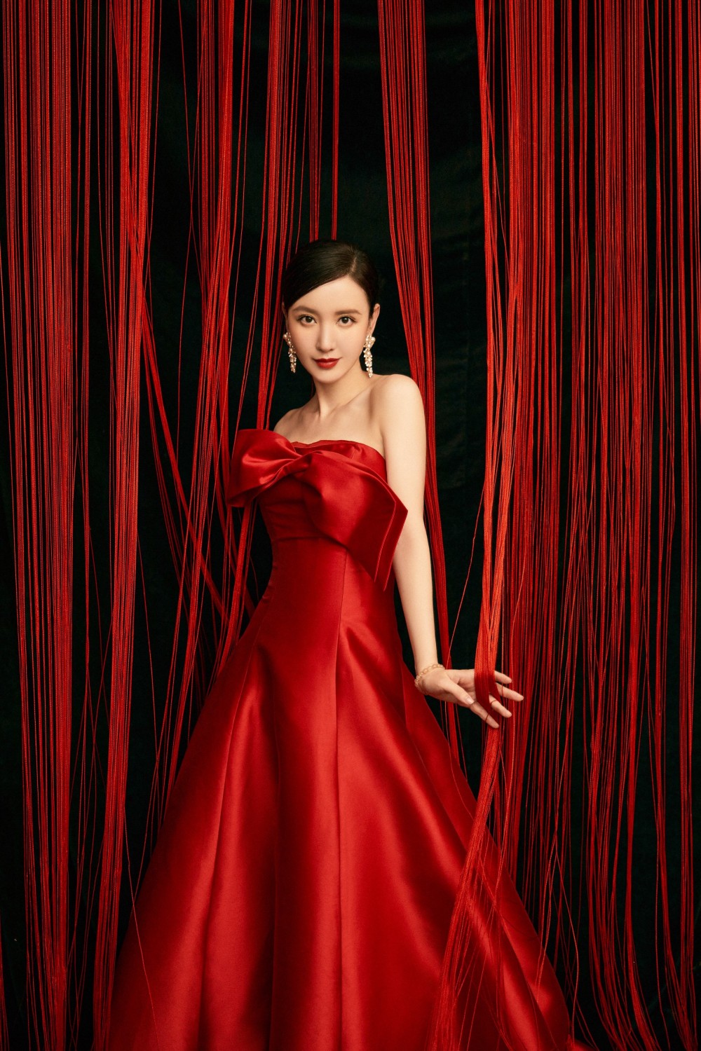 張萌 - 中國內(nèi)地影視女演員、制作人