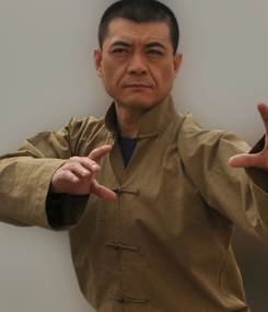 抗日奇?zhèn)b - 2011年劉仕裕、顥然、譚俏執(zhí)導(dǎo)的電視劇