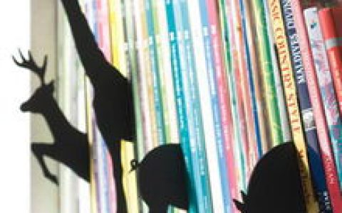 書立 - 用來支撐書籍平穩(wěn)站立的物品