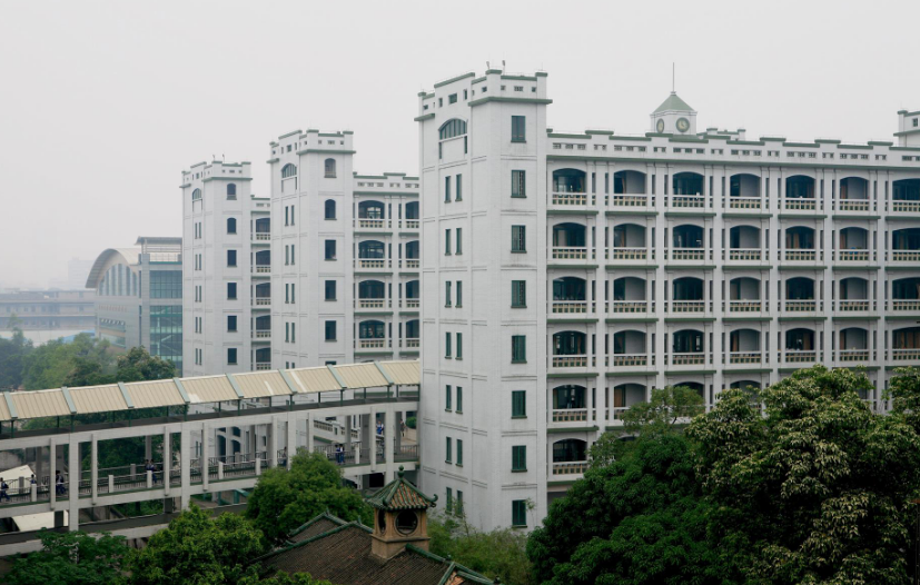 佛山市第一中學(xué) - 首批廣東省國家級示范性普通高級中學(xué)
