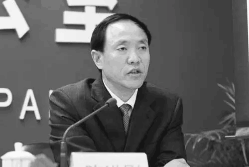 陳洪剛 - 陳洪剛：原重慶市市公安局交警總隊長