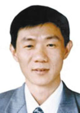 何家成 - 原國家行政學院黨委委員
